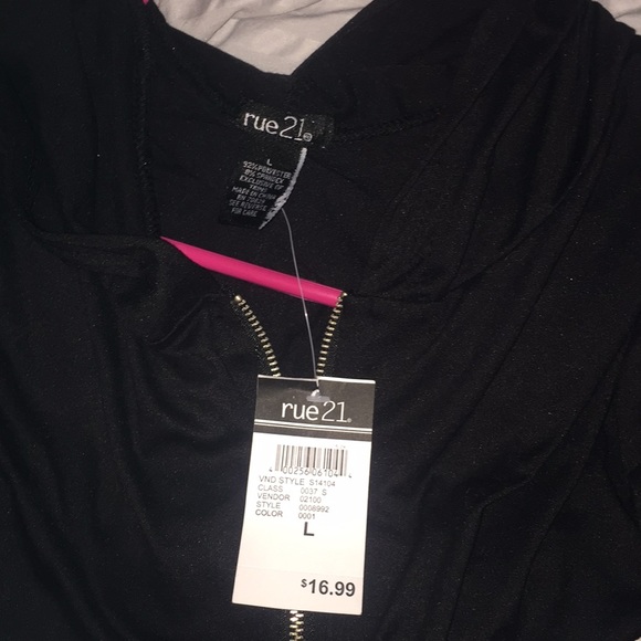 Super Cute Cropped Hoodie - Picture 4 of 5